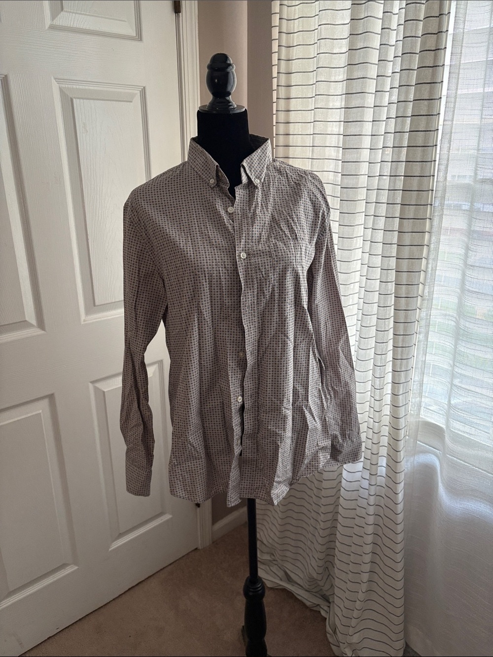Banana Republic Men's Small-Print Gray Button-Down Shirt
